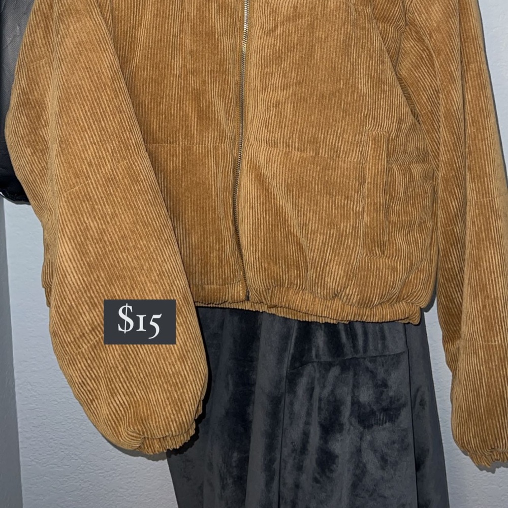 Cropped jacket - Picture 2 of 2